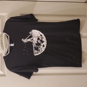 Man on the Moon Graphic Screen Print Tshirt, Black, Super Soft, Stretchy, Medium
